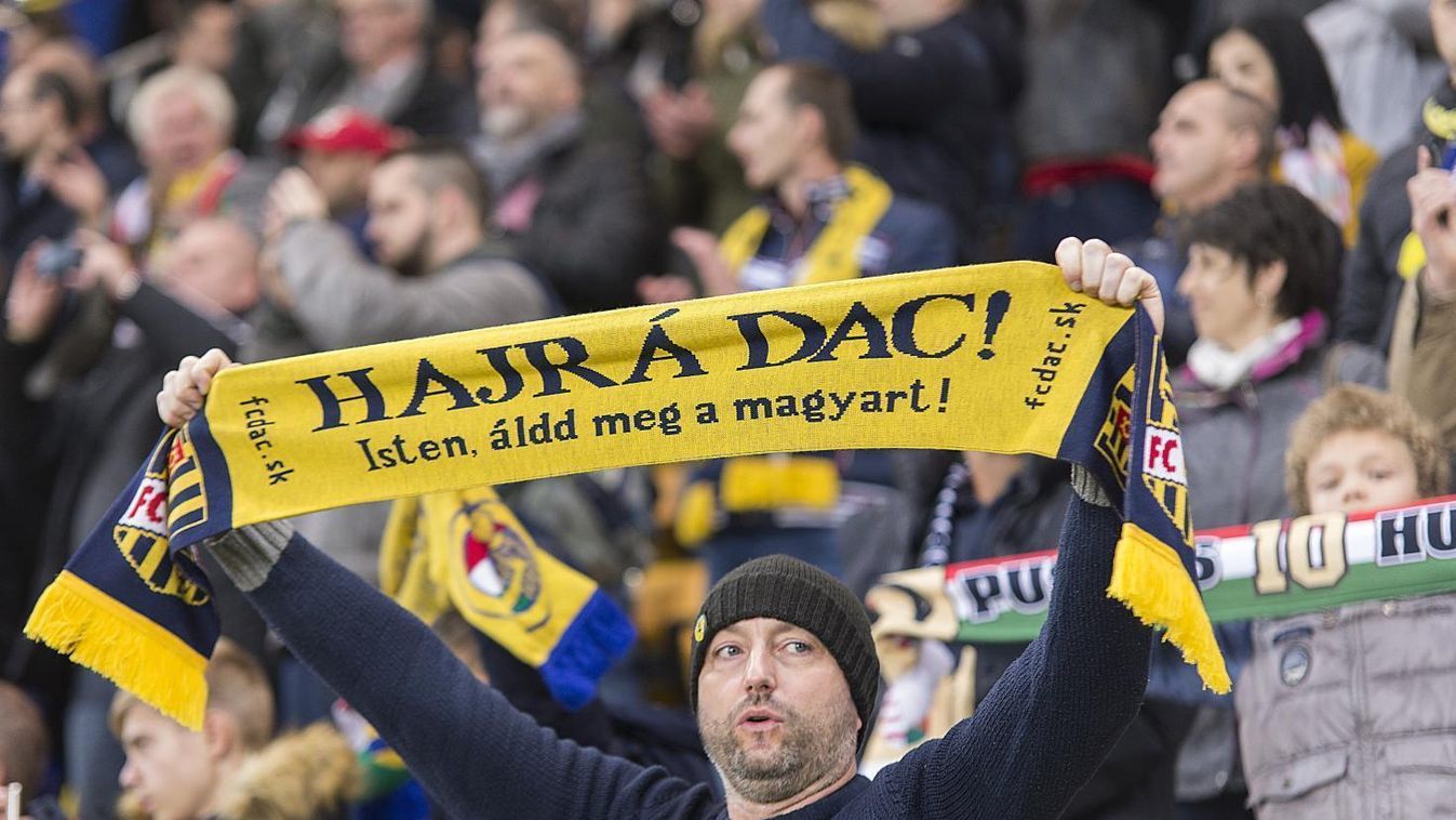 Mégsem vétózza meg a magyar himnusz betiltását a szlovák államfő?