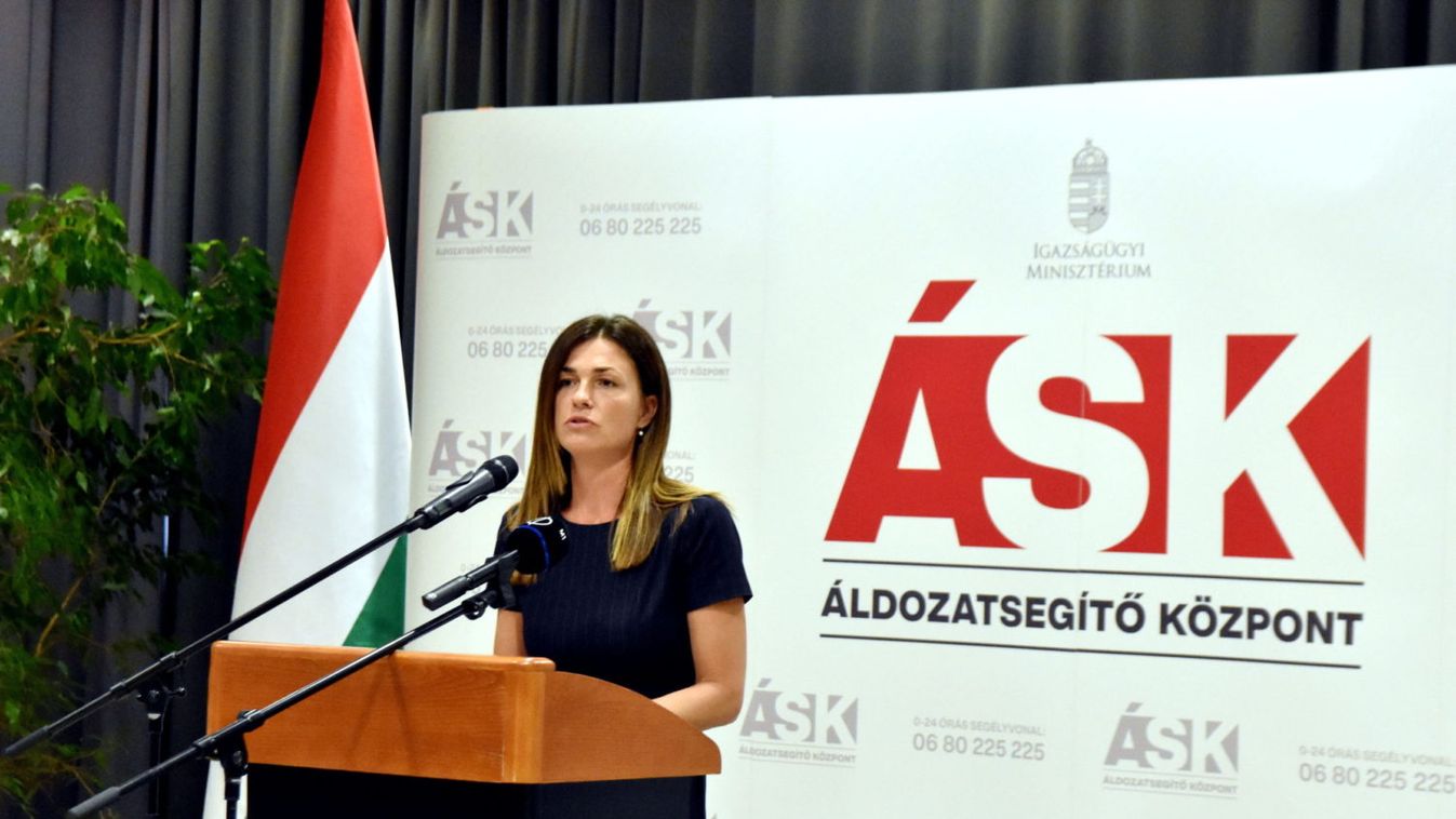 Varga Judit: nem elég együttérezni, aktívan segíteni kell