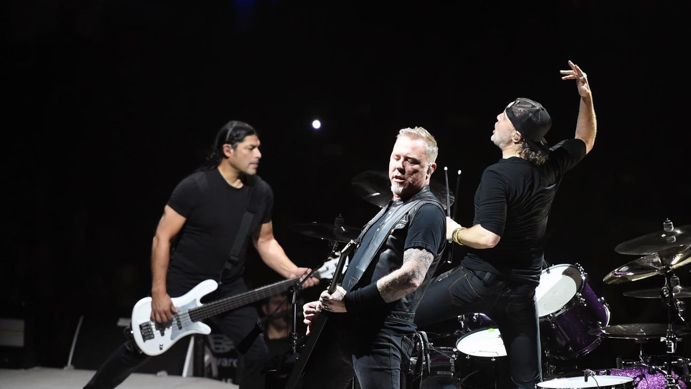 Whiskeyt dob piacra a Metallica