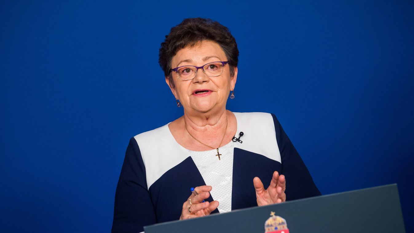 Müller Cecília: két embernél mutatták ki az indiai mutánst Magyarországon (videó)