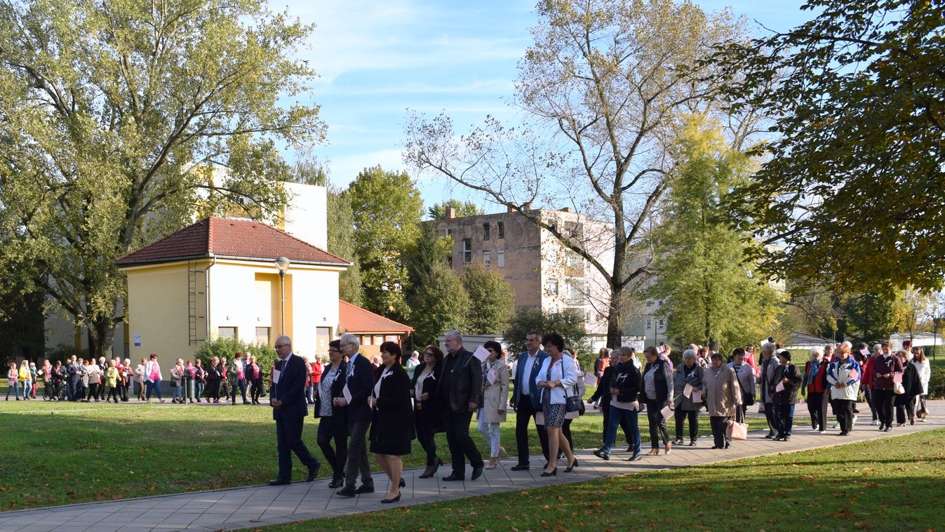 Száznál is többen vettek részt a megmozduláson
