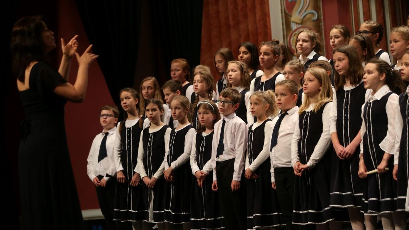 Arany minősítéssel térhettek haza a kicsiny kórusok