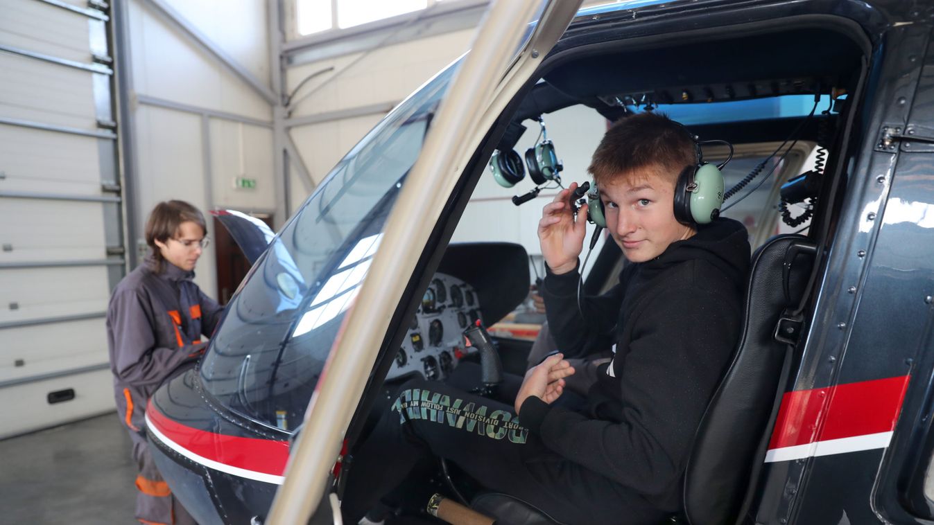 Húsos gombóc és helikopter várta a nyílt napra érkezőket