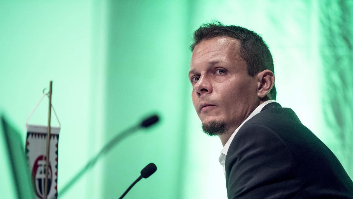 A háttérből irányítja a Jobbikot Simicska összekötője
