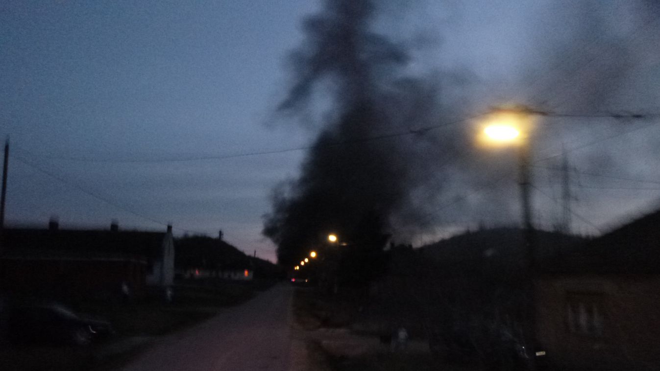 Nagy mennyiségű gumi égett Kaposváron
