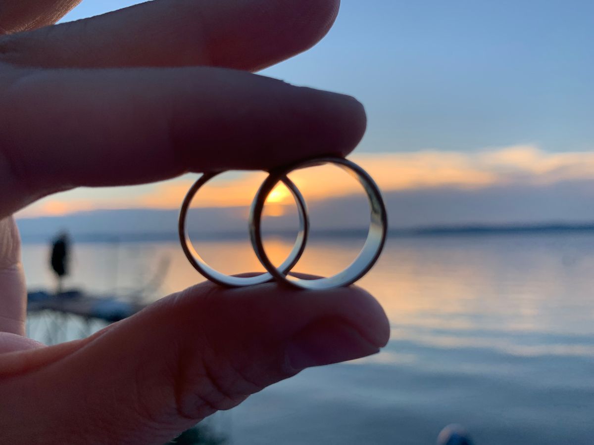Elhagyott jegygyűrűt találtak meg két év után ugyanott, a Balatonban