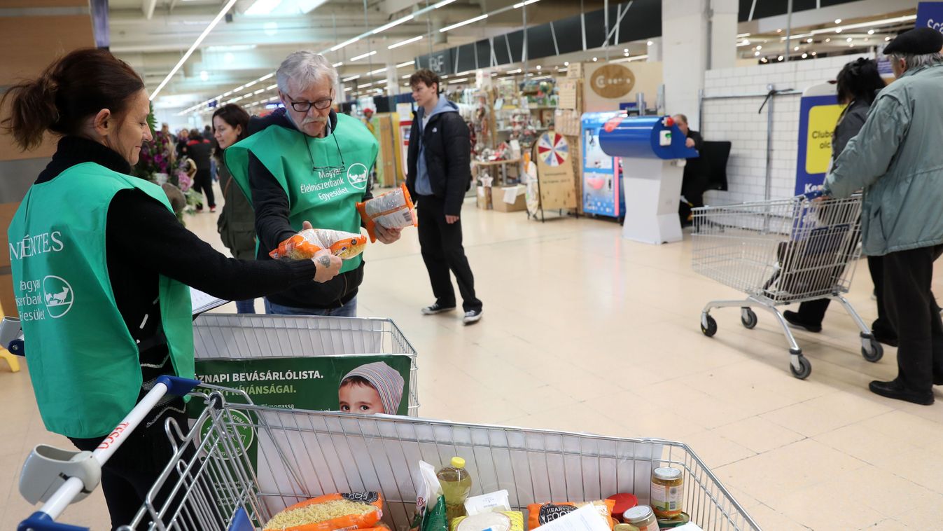 Bevásárlókocsiban gyűlt az emberi jóság