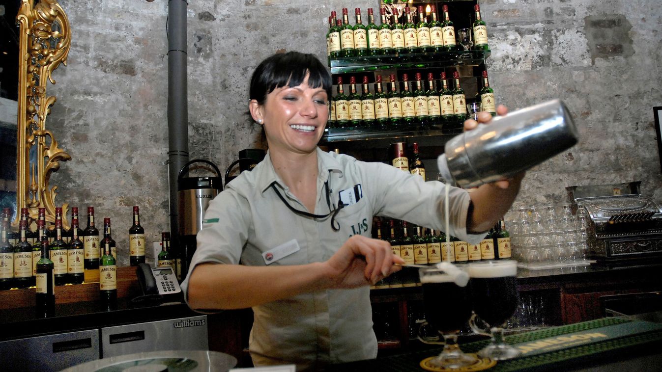 Jönnek is, mennek is, mégis másért lettünk kevesebben