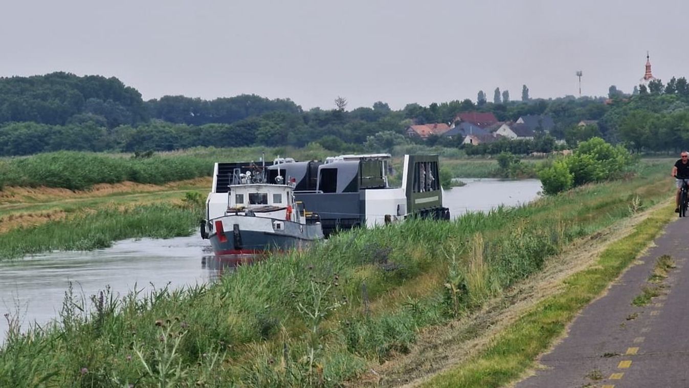 Hamarosan megközelíti Siófokot a hajókonvoj