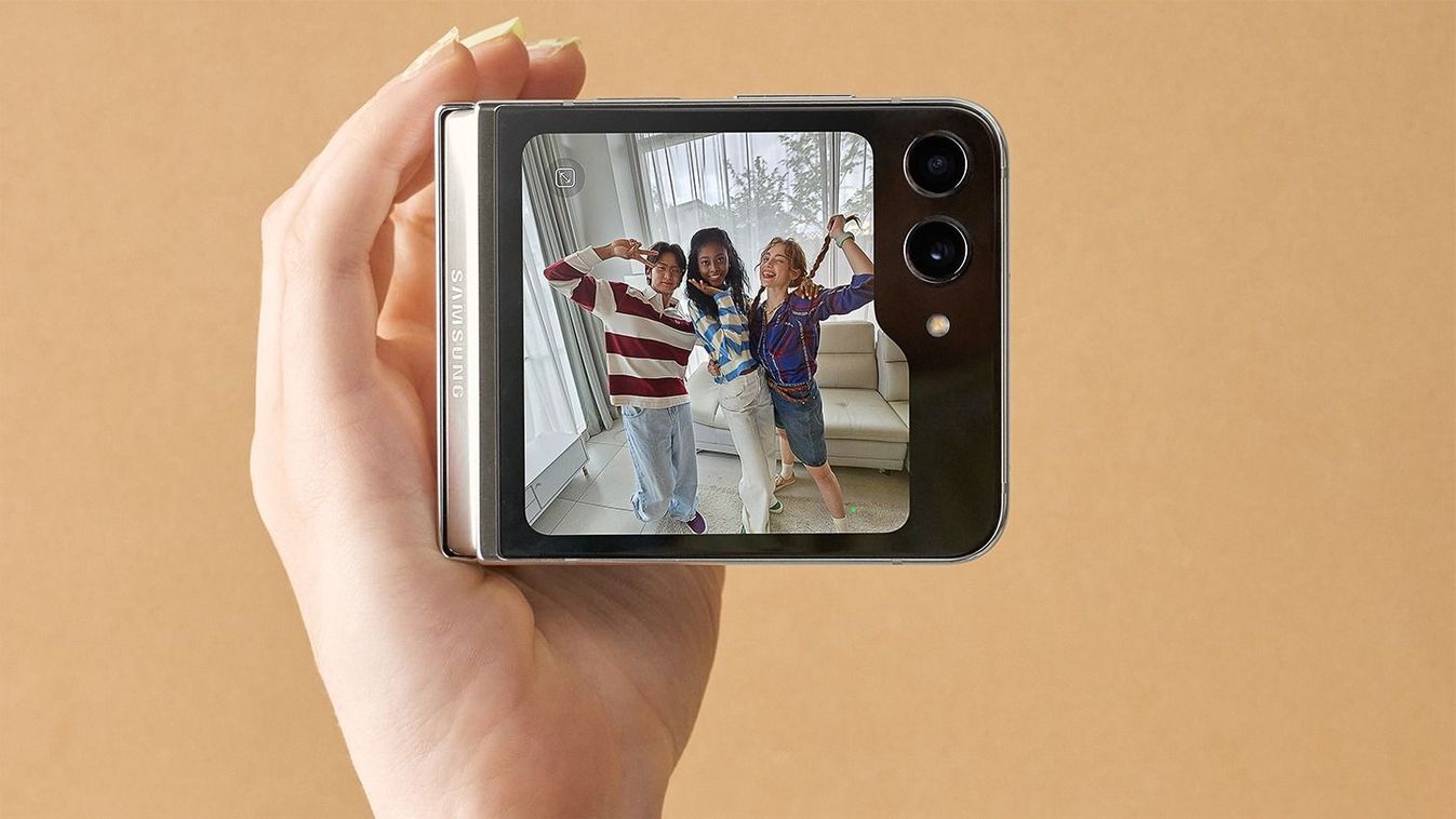 Új összehajtható csúcstelefonokat mutatott be a Samsung