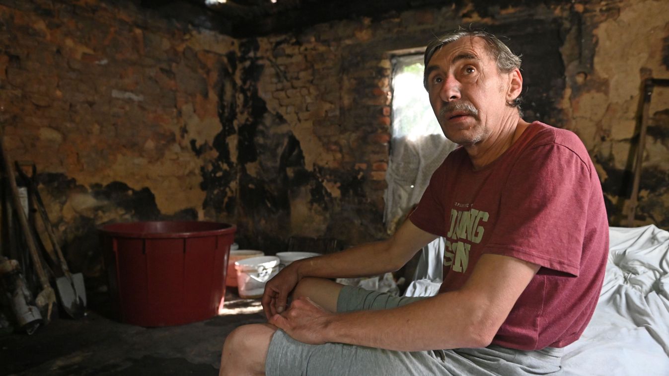 Zoltán visszaköltözött a leégett házba, nem tudja mi lesz vele