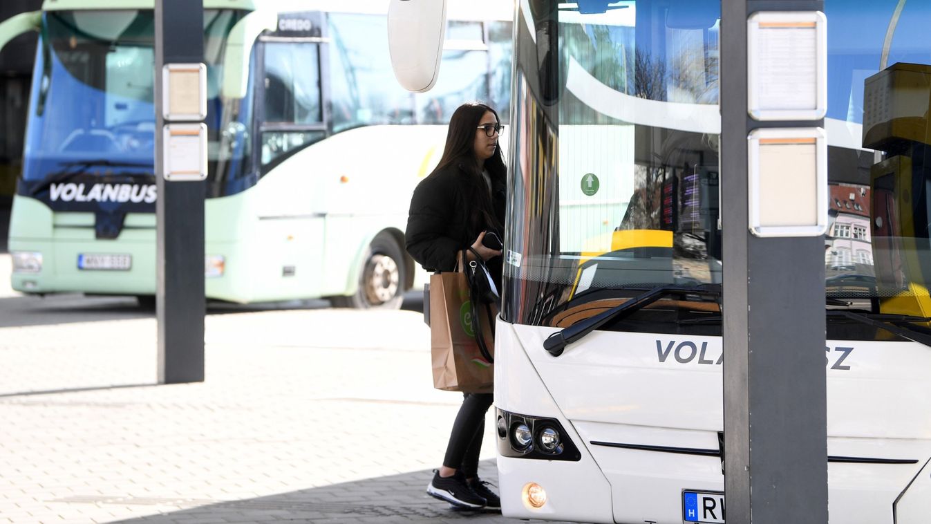 Évente több mint 100 millió forint kárt okoznak a rongálók