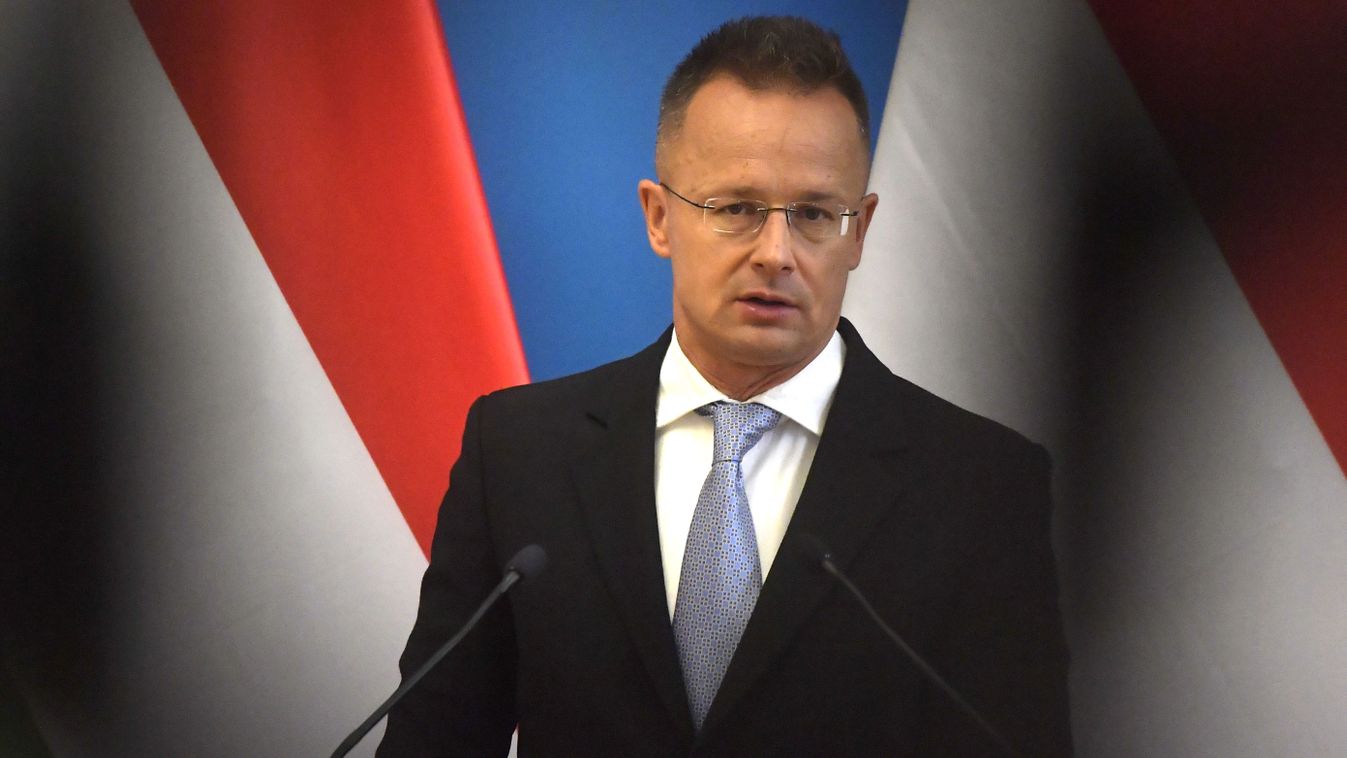 Szijjártó Péter: öt magyar konzul is jelen lesz a Ferencváros-Borac Banja Luka futballmeccs helyszínén (videó)