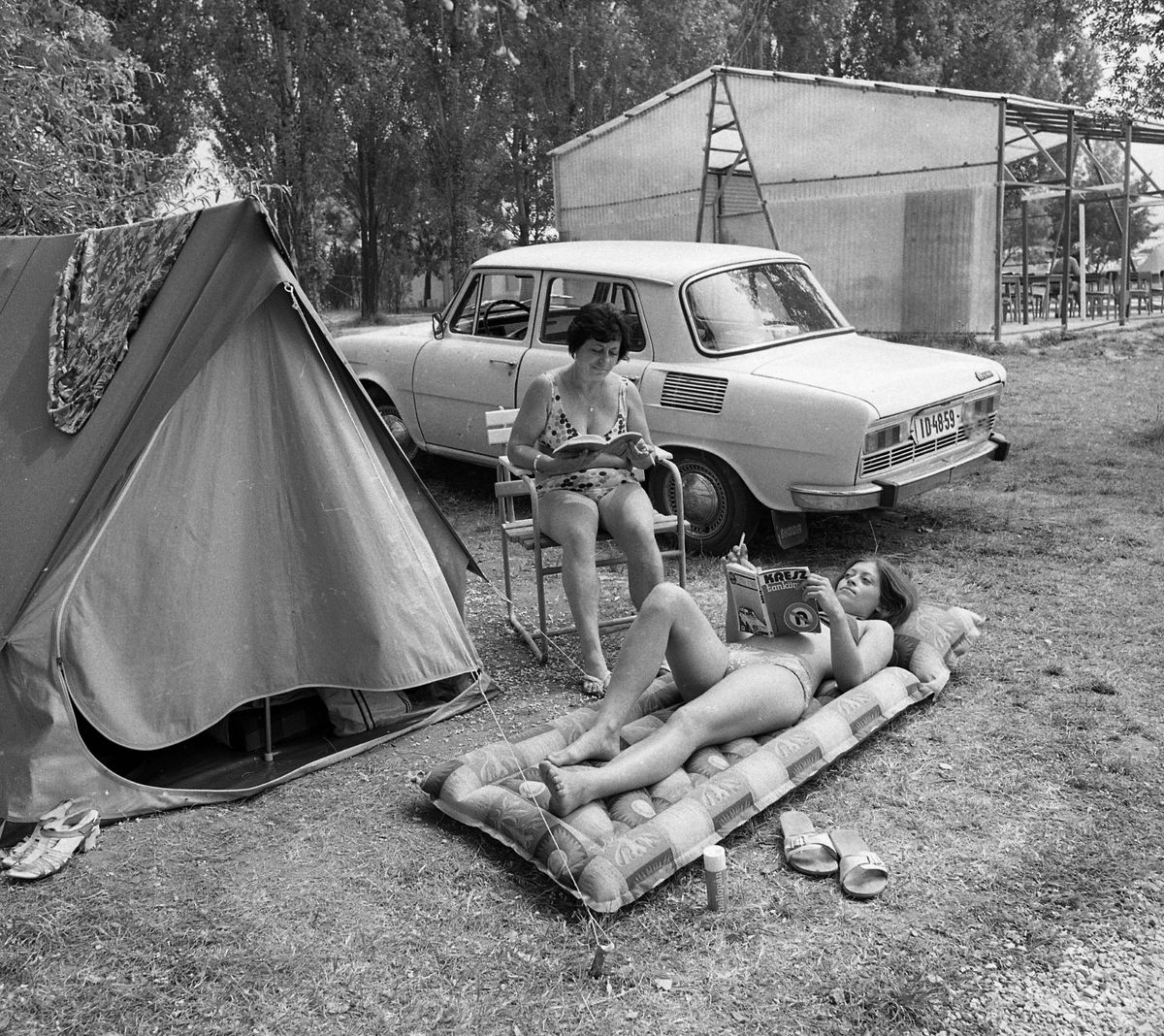 Pillanatkép a kempingből, Szabadifürdő, 1976. F: Fortepan/Magyar R. 