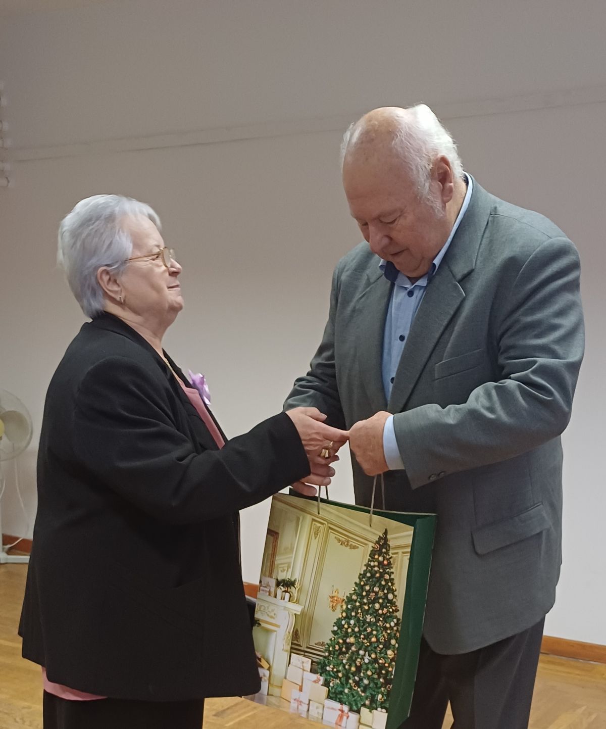 Tagjaik közé várják Takács Jánost