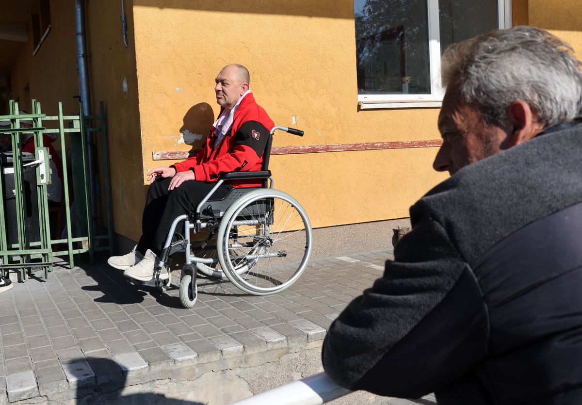 Meleget és ellátást kapnak a hajléktalanok a krízisidőszakban.