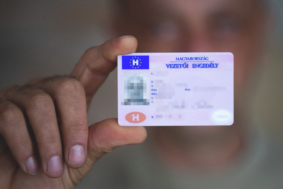jogosítvány A jogosítvány is előkerül a közúti ellenőrzés során