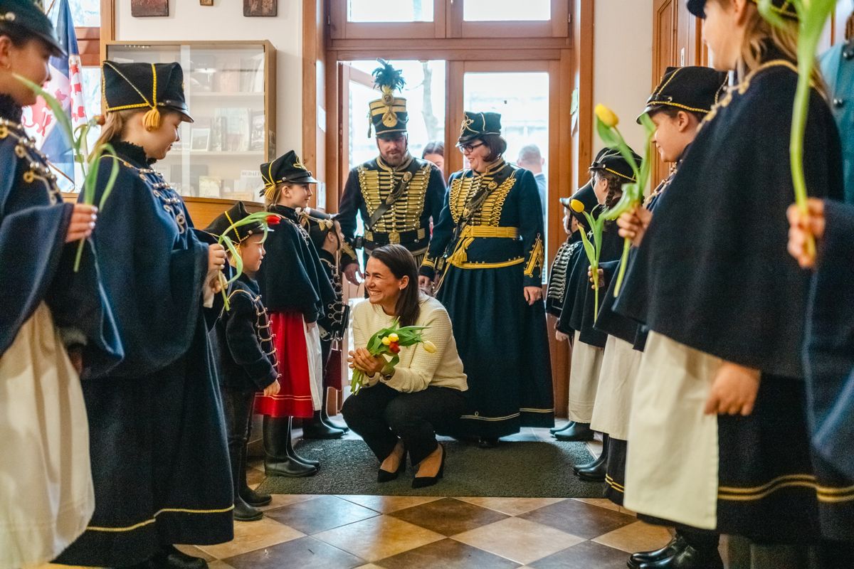 Fonyódi Kishuszárok, I. Gyermekhuszár és Tüzér Bandérium, díszsortűz, 2025. 15 éves ünnepség,