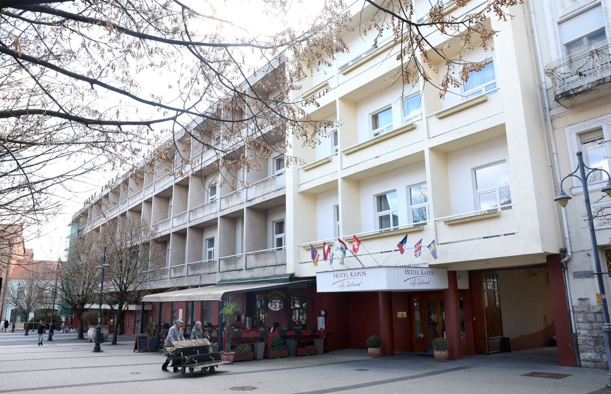 Egy része már elkészült a hotelnek, de még zajlik a felújítás