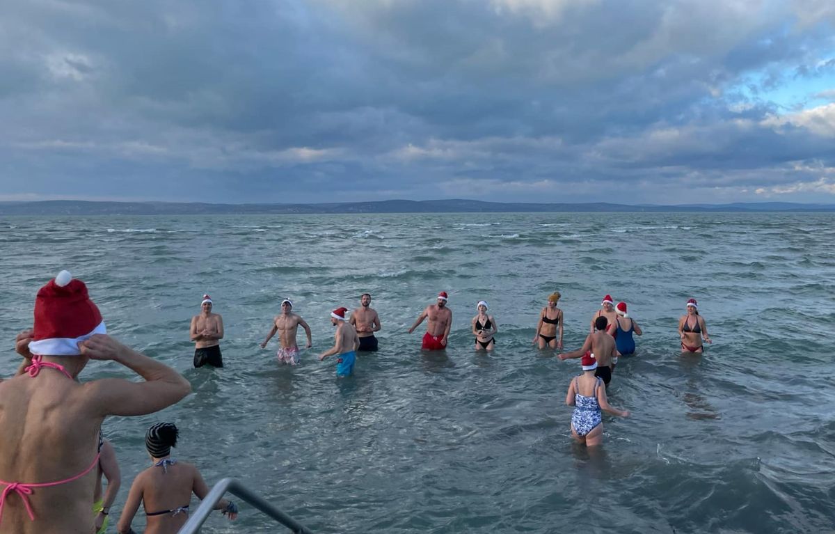 Siófoki Pingvinek, jeges csobbanás, Sófok, Balaton