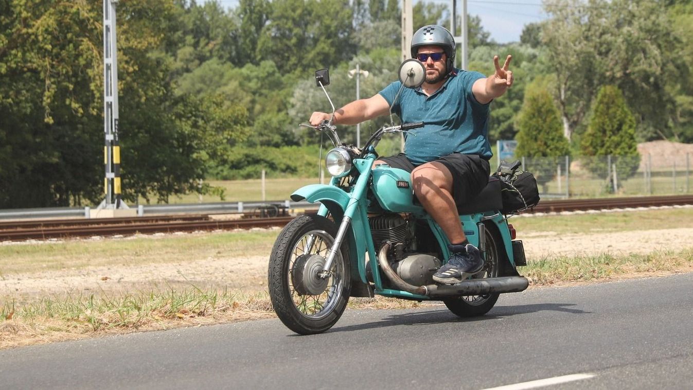 Durván ráfizethet sok motoros és a rolleres, ha ezt nem teszi