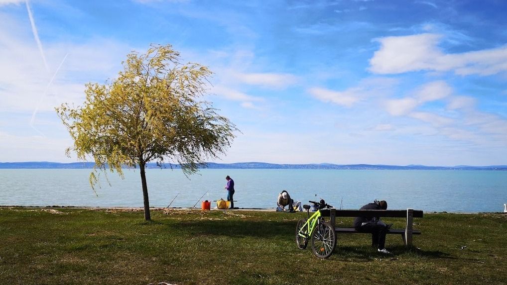 Időjárás, tavasz, Balaton, Siófok, horgász