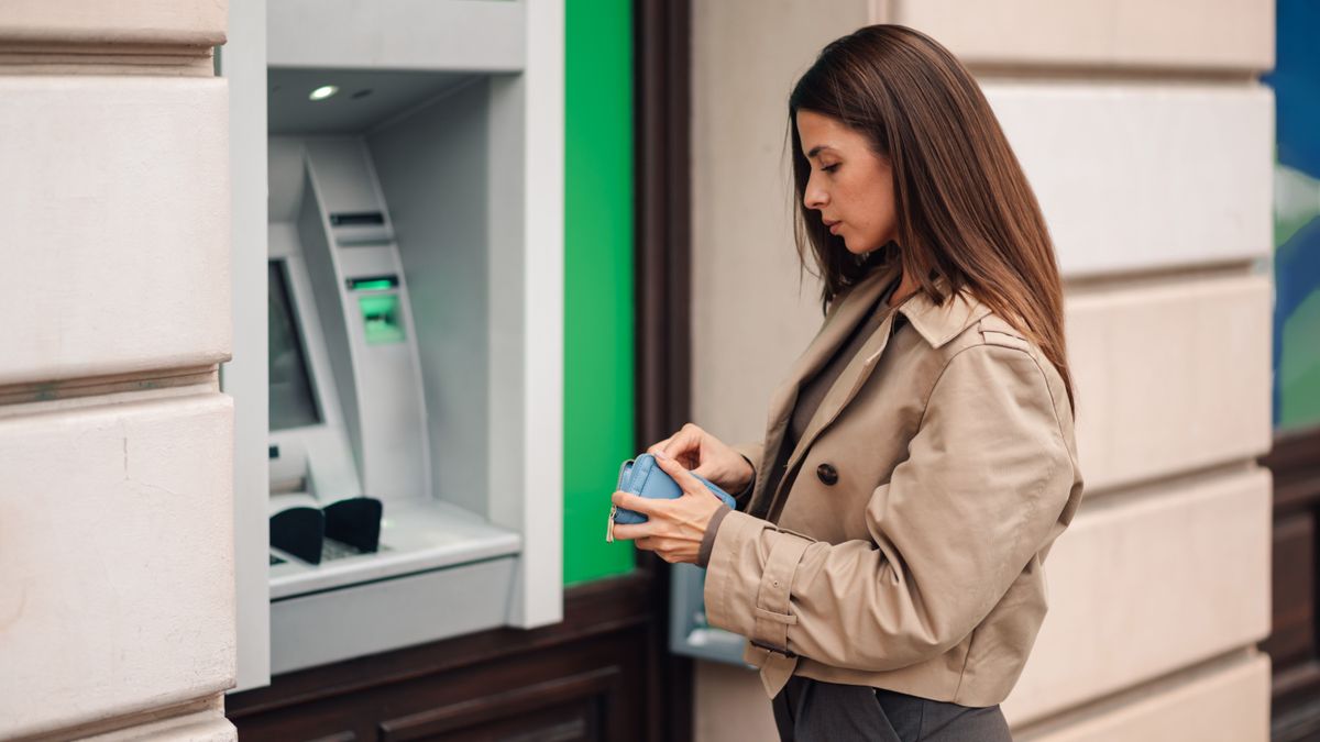 atm, pénzfelvétel otp, bank