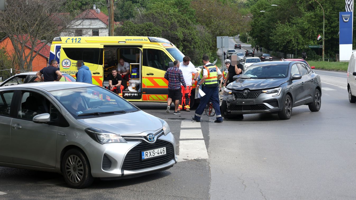 Két autó ütközött Kaposvár belvárosában. Figyelj a csúcsforgalom előtt!