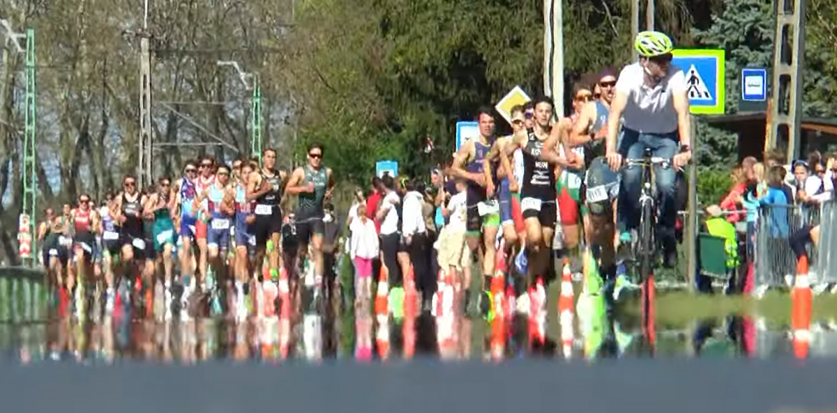 BÚI duatlon férfi sprinttáv rajtja Balatonbogláron