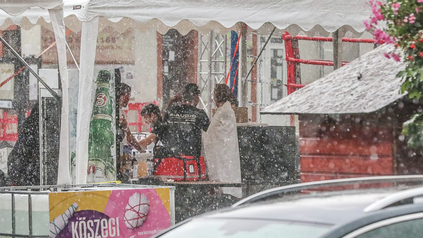 Nem sok idő maradt, hogy fedél alá vigyük az autónkat, érkezik a jég