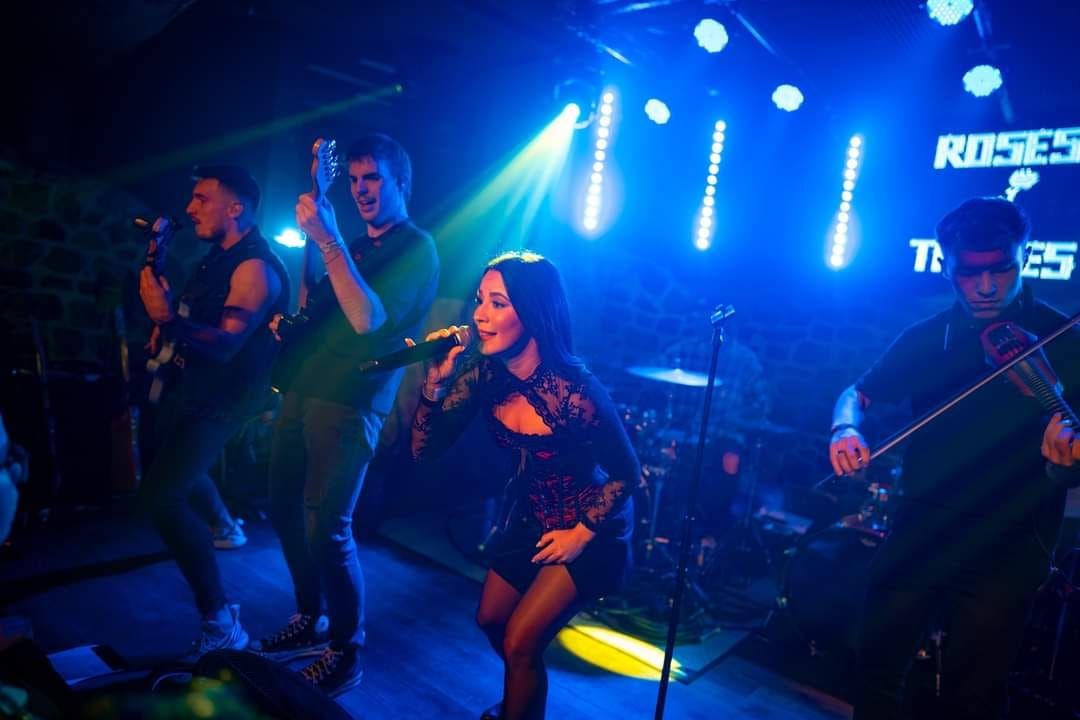 rockmaraton roses of thieves