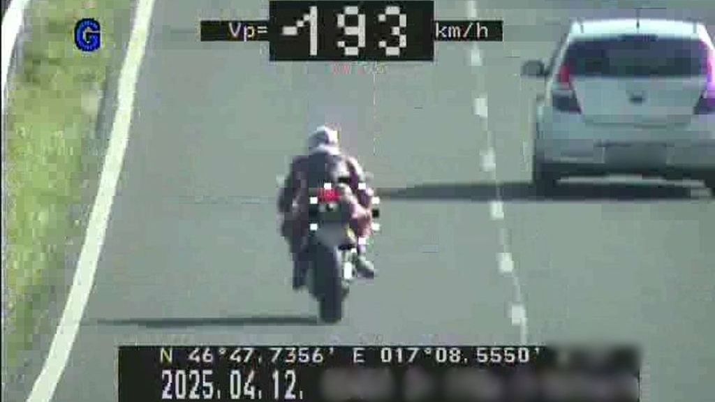 Sebesség: 193 km/h