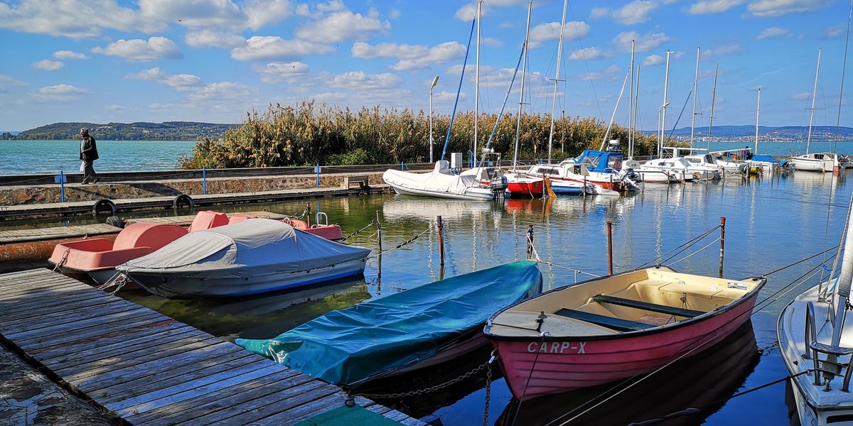 Zamárdi, kishajó kikötő, csónakkikötők, vitorlás, Balaton