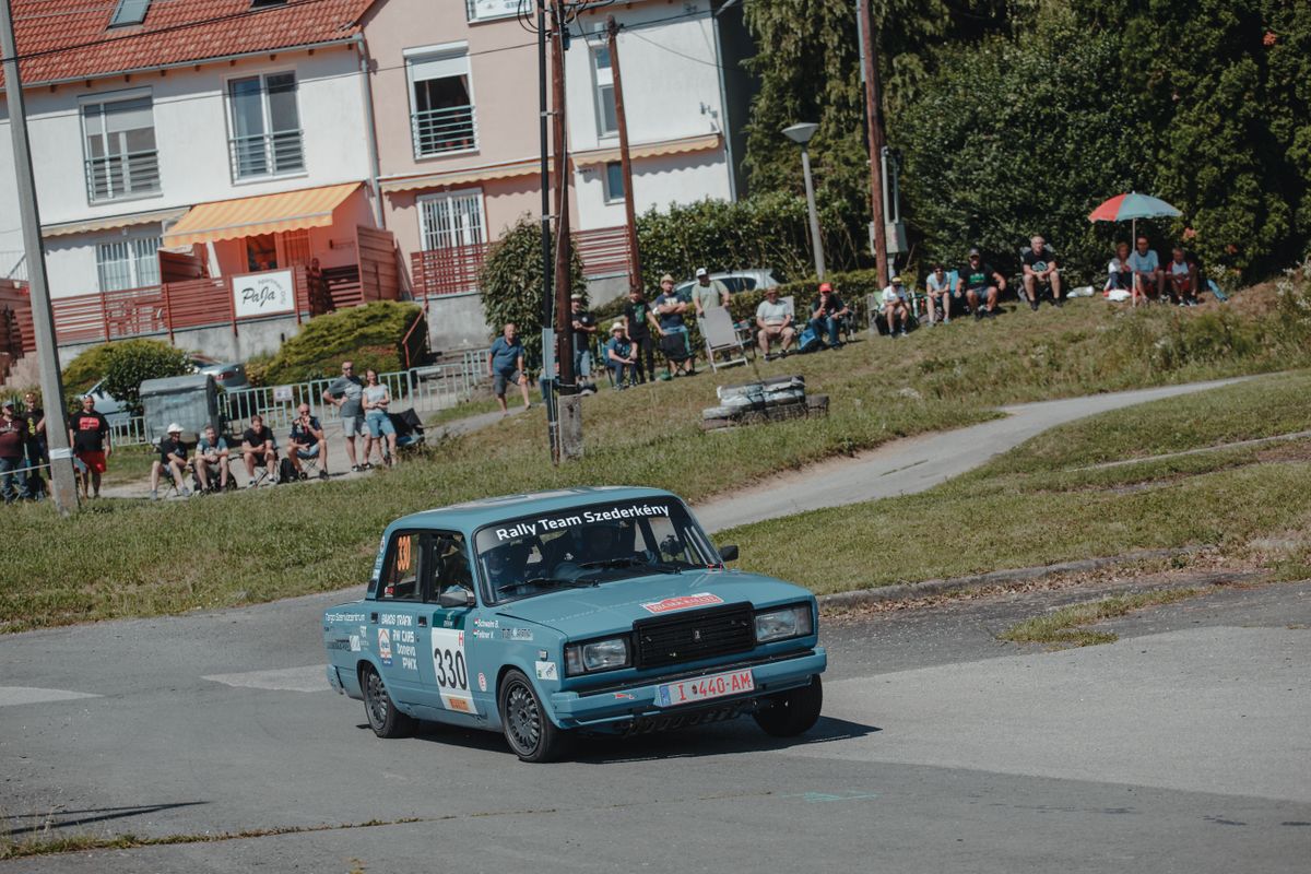 A páros a kocka ladával indul az indító futamon, a Diósgyőr Rallyn