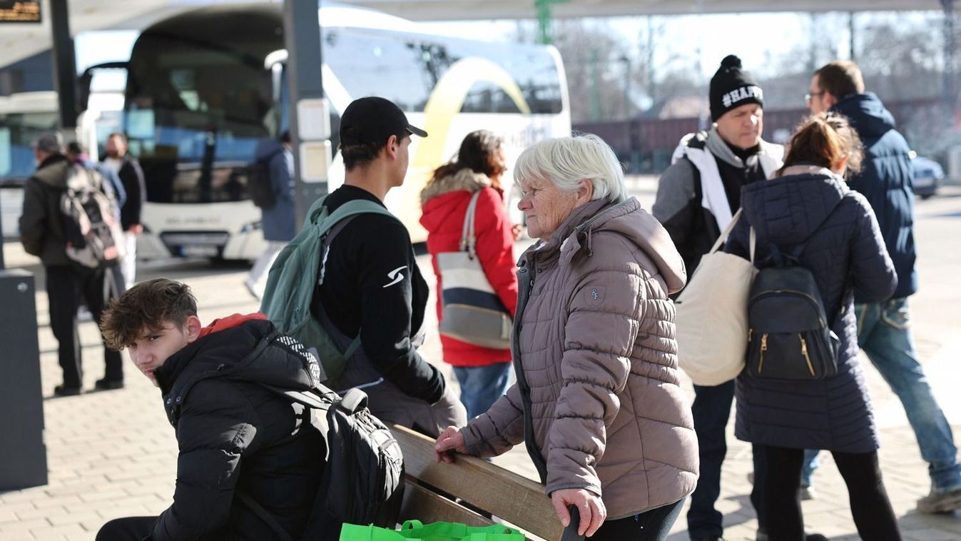 Nem is gondolná, mutatjuk, ki utazhat ingyen a buszokon