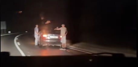 Autós átverés, megállás a sötétben,figyelmeztetés, tiktok