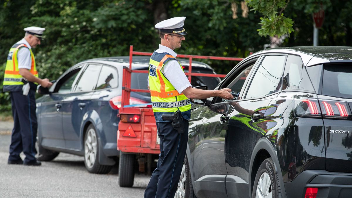 Ezekben az esetekben a biztonsági öv becsatolása nem kötelező