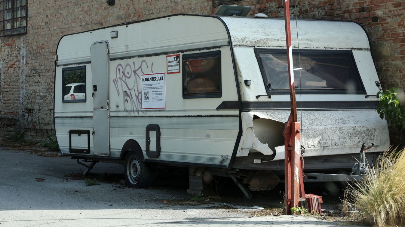 Tizenötezerre büntették a kaposvári autóst a magánparkolóban, csak nem tudni, miért