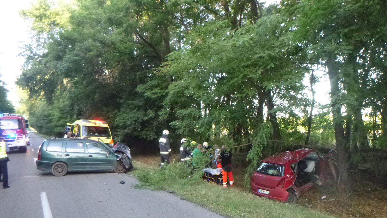Csúnya baleset: két autó ütközött Barcs és Szulok között, teljes az útzár