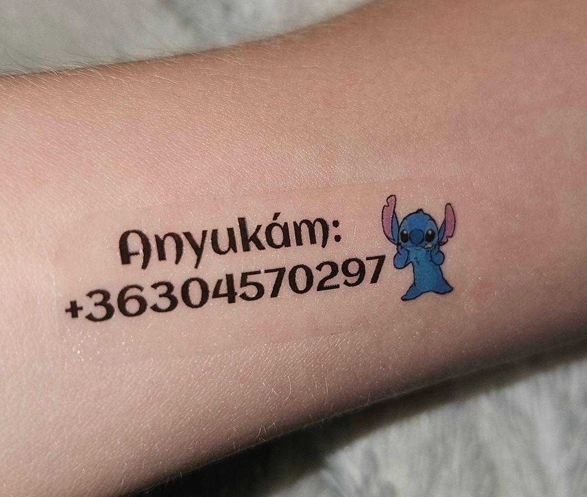 gyerektetoválás