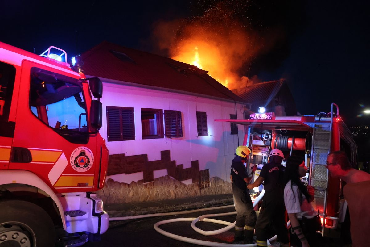 Három fiatal esküt tett: új tűzoltók Somogy szolgálatában
