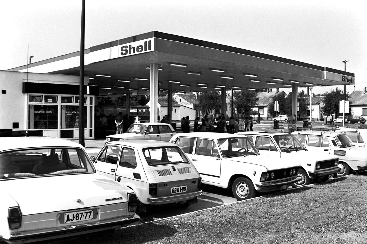 benzinkút, 1987