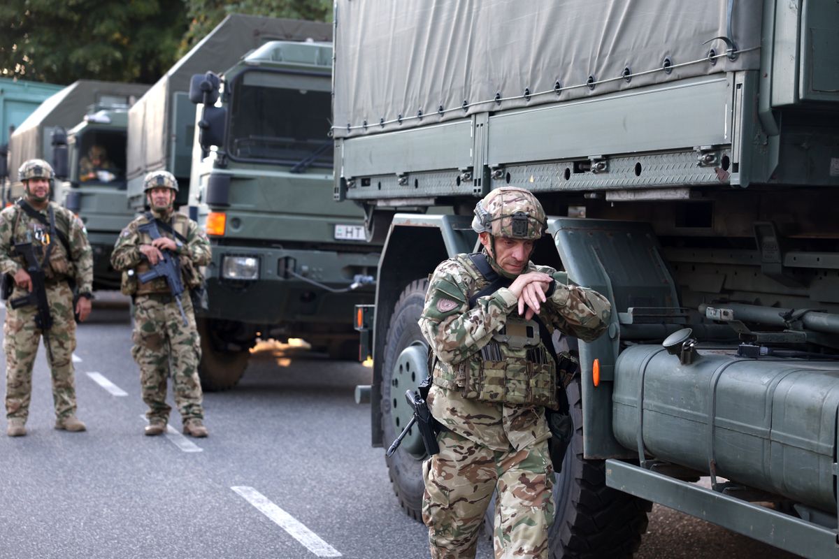 katona indulás előtt