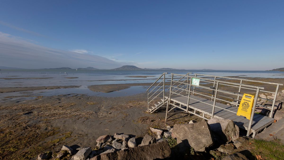 Balatonfenyvesen is kritikus a vízszint 