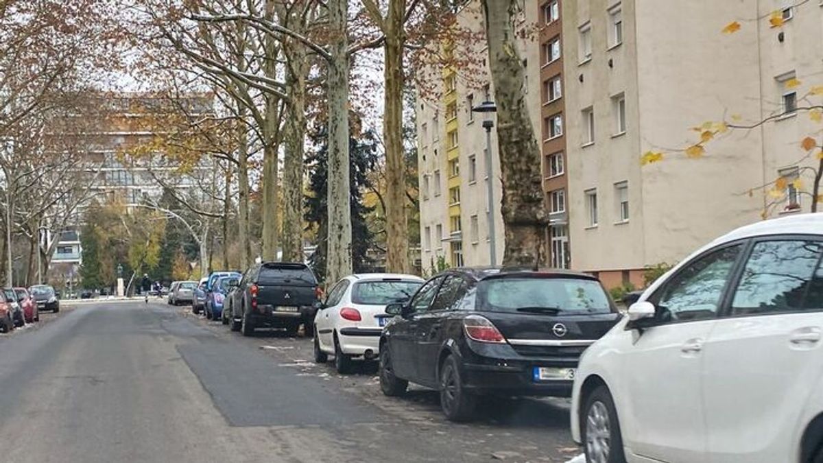 Félmilliárdos mentőöv a kaposvári parkolóhely-mizériára