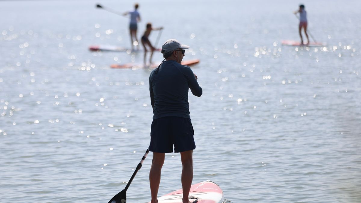 Kimerült SUP-ost halásztak ki a vízirendőrök a Balatonból