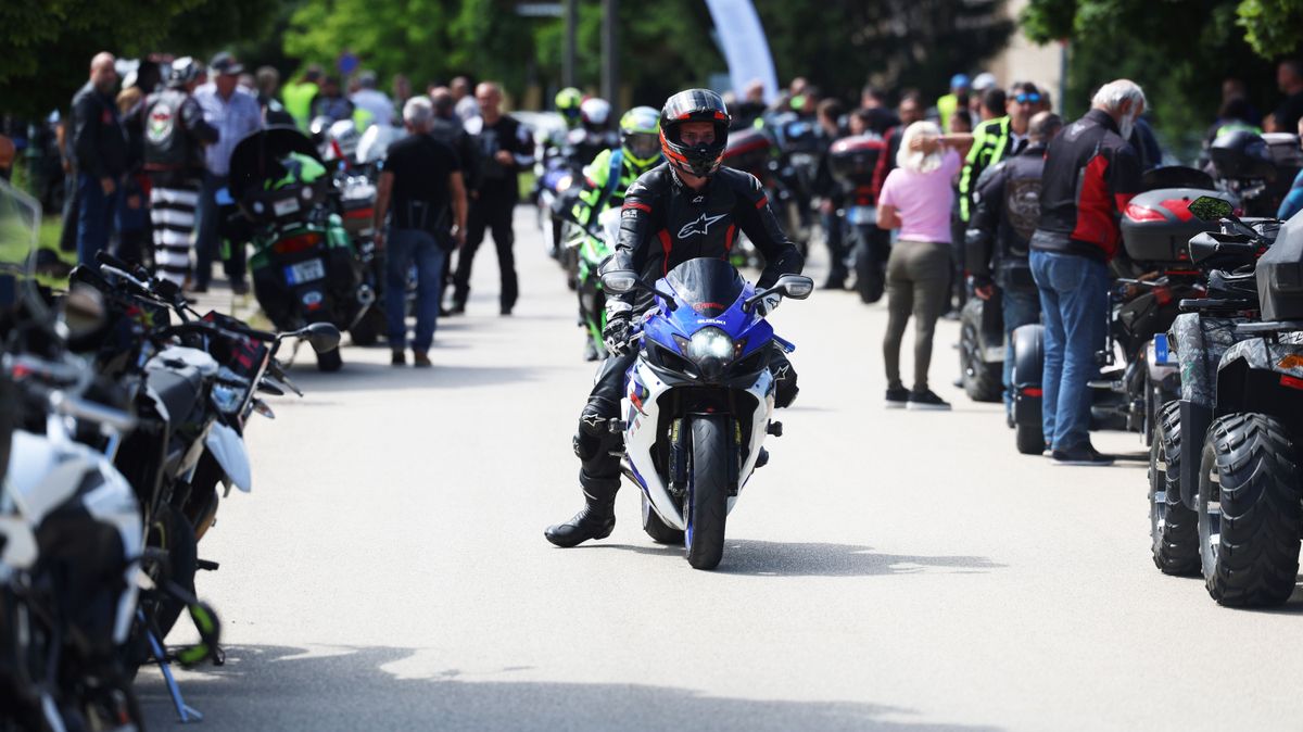 Valóban ingyen parkolhatnak a motorosok vagy ez is csak egy városi legenda?
