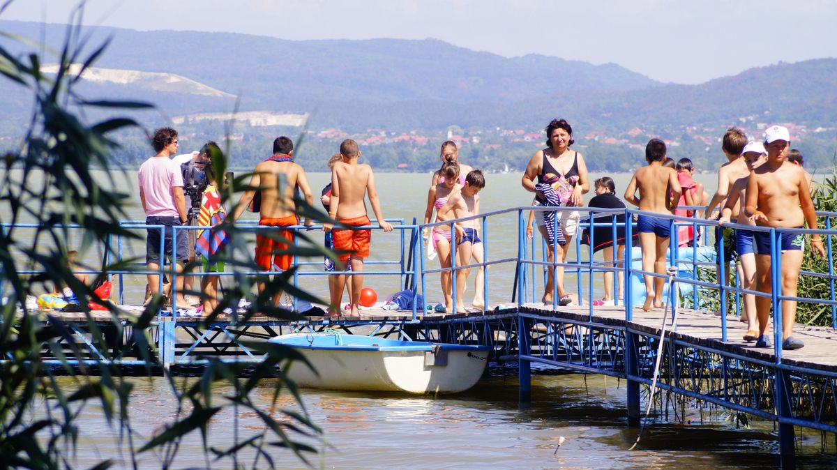 Ezer forintból a Balatonnál: táborozók ezreit várja idén is a fonyódligeti Erzsébet-tábor