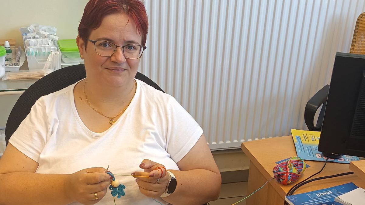 Apró, rejtett kincsek - egy barcsi hölgy horgolt meglepetései varázsolják szebbé a mindennapokat