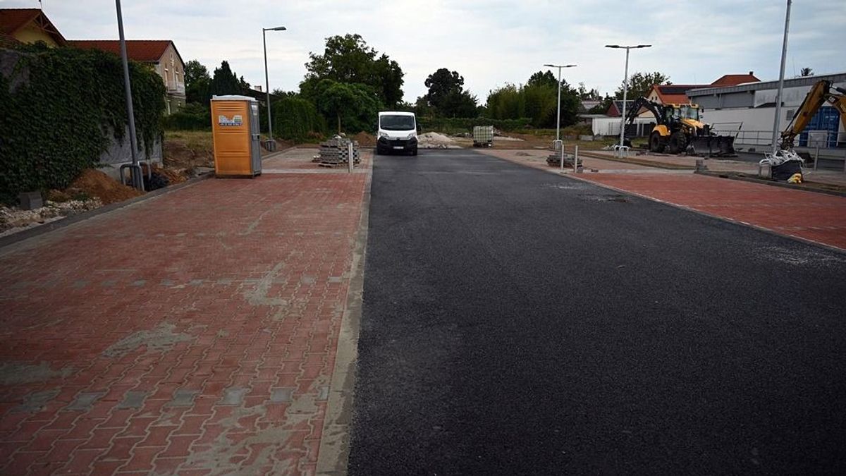 Célegyenesben a marcali Lidl parkolója: napokon belül átadhatják?
